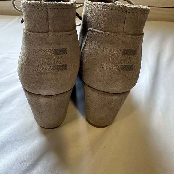 Toms Desert Wedge Taupe Suede Lace Up Ankle Boots - Picture 5 of 6